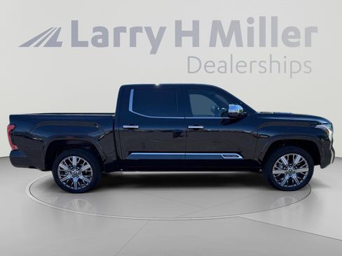 Used 2024 Toyota Tundra Capstone AWD/4WD image 7