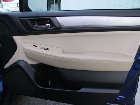 Used 2017 Subaru Outback 2.5i Premium image 22