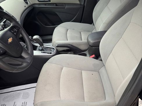 Used 2016 Chevrolet Cruze LT FWD image 7