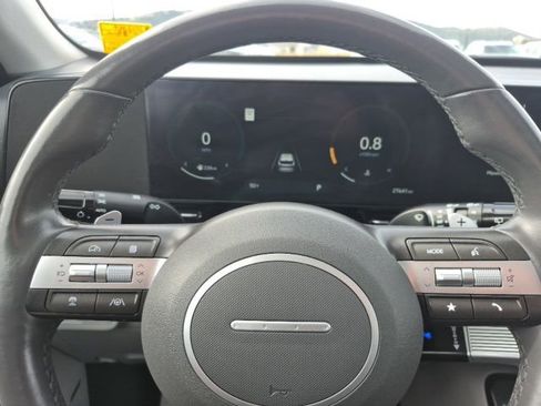 Used 2024 Hyundai Kona Limited image 21