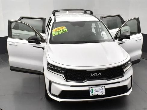 Used 2022 Kia Sorento S FWD image 10