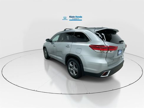 Used 2017 Toyota Highlander Limited Platinum w/ Carpet Mat Package image 8