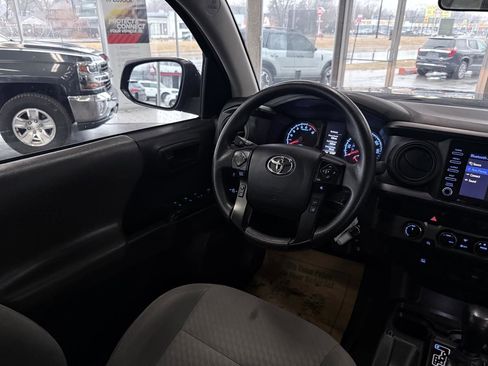 Used 2023 Toyota Tacoma SR image 45