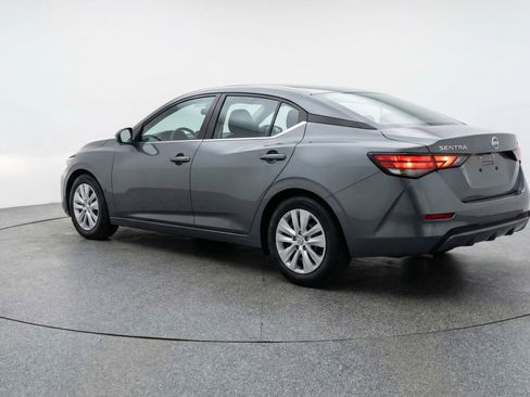 Used 2025 Nissan Sentra S image 5