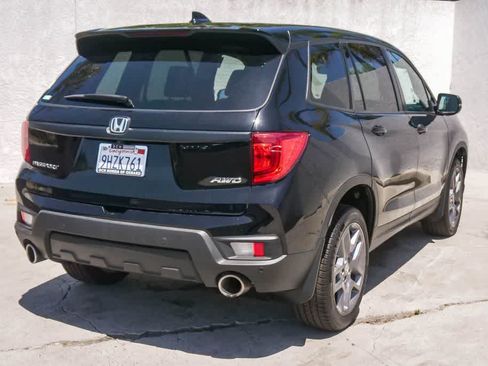 Used 2023 Honda Passport EX-L image 8