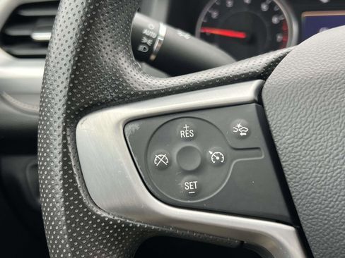 Used 2022 GMC Acadia SLE w/ Driver Convenience Package image 25