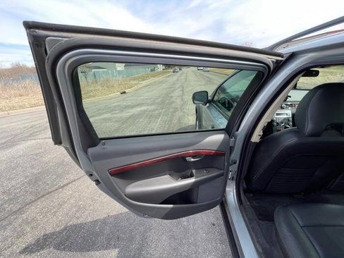 Used 2008 Volvo XC70 3.2 image 24