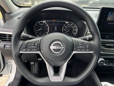 New 2026 Nissan Altima 2.5 SV w/ SV Special Edition Package FWD image 8