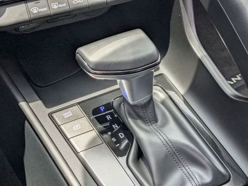 Used 2025 Hyundai Elantra Sport image 26