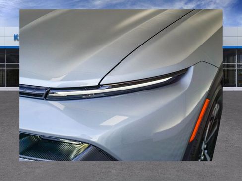 New 2026 Chevrolet Equinox EV LT image 5