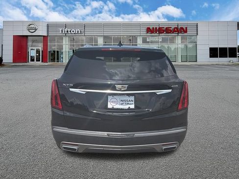 Used 2021 Cadillac XT5 Premium Luxury FWD image 6
