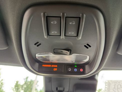 New 2026 Chevrolet Trax RS w/ Sunroof Package FWD image 18