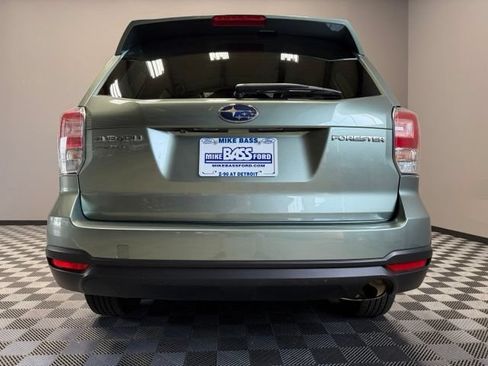 Used 2018 Subaru Forester 2.5i Premium w/ All-Weather Package AWD/4WD image 10