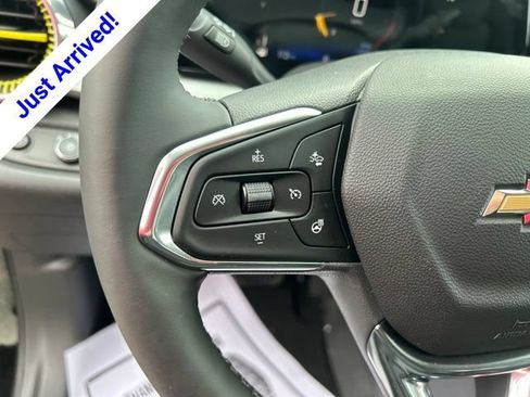 New 2026 Chevrolet Trax LT w/ LT Convenience Package FWD image 17