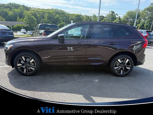 Used 2026 Volvo XC60 B5 Plus w/ Protection Package Premier image 5