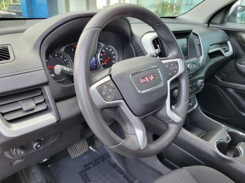 Used 2022 GMC Terrain SLE w/ LPO, Floor Liner Package FWD image 12