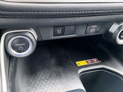 Used 2024 Toyota Grand Highlander AWD Hybrid image 32