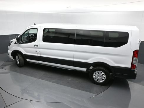Used 2023 Ford Transit 350 XLT RWD image 36
