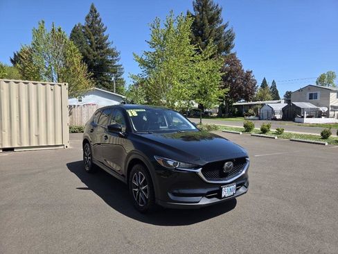 Used 2018 MAZDA CX-5 Touring w/ Preferred Equipment Package AWD/4WD image 3