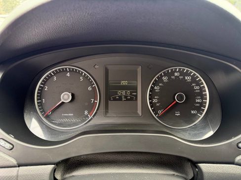Used 2012 Volkswagen Jetta SE FWD image 16