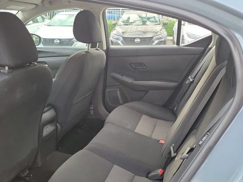 Used 2024 Nissan Sentra SV FWD image 8