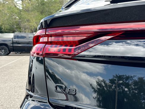 Used 2023 Audi Q8 Premium Plus image 10
