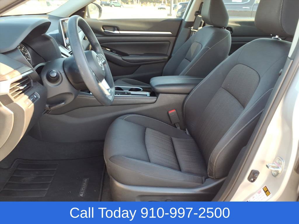 Used 2023 Nissan Altima 2.5 SV FWD image 15