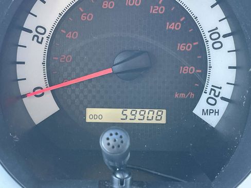 Used 2014 Toyota Tacoma 4x4 Double Cab w/ TRD Sport Package image 30