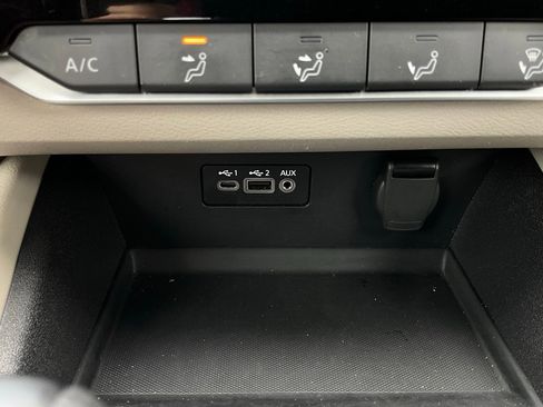 Used 2025 Nissan Altima 2.5 SV image 25