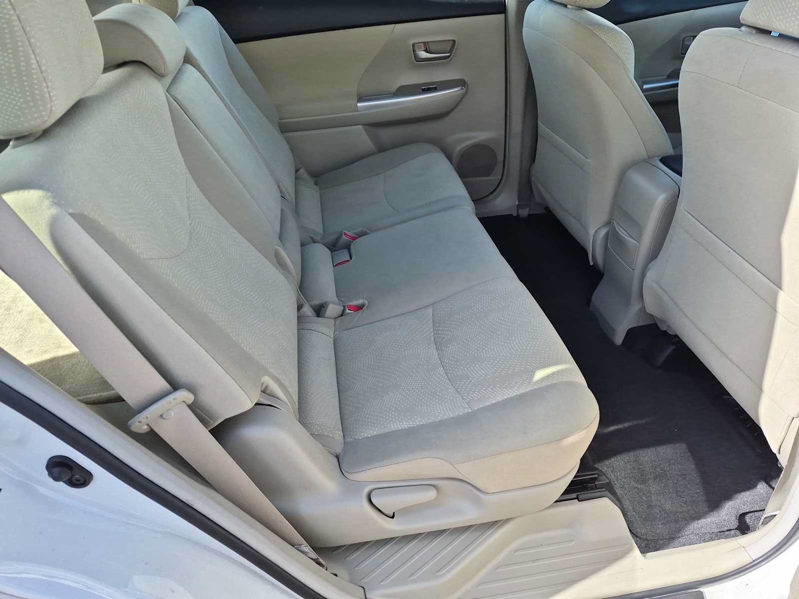 Used 2012 Toyota Prius V Two FWD image 19