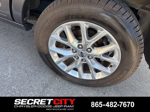 Used 2017 Ford Expedition Limited w/ Equipment Group 301A image 8