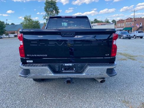 Used 2024 Chevrolet Silverado 2500 LT image 4