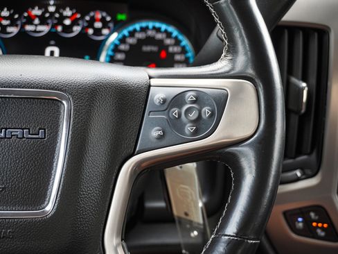 Used 2019 GMC Sierra 2500 Denali w/ Duramax Plus Package AWD/4WD image 22