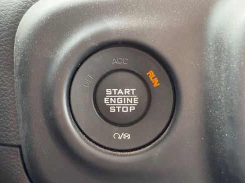 Used 2021 Jeep Gladiator Rubicon image 13