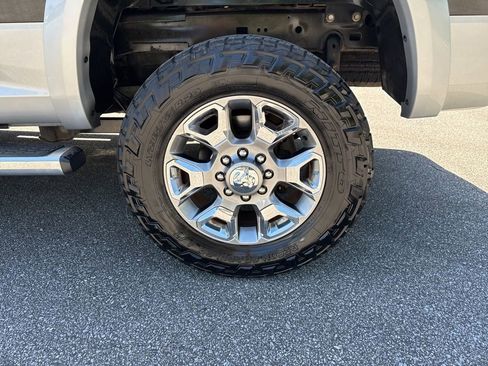 Used 2016 RAM 2500 Laramie w/ Convenience Group AWD/4WD image 18