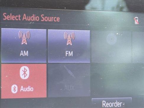 Used 2018 Toyota Corolla LE FWD image 6