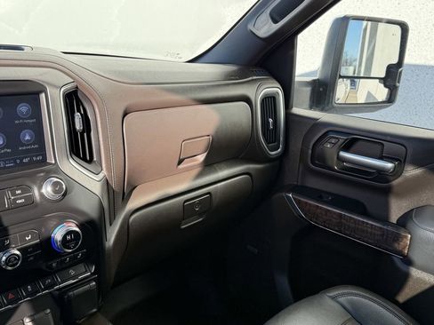 Used 2023 GMC Sierra 3500 Denali w/ Denali Ultimate Package image 29