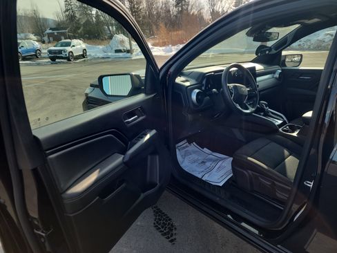 Certified 2023 Chevrolet Colorado LT image 10