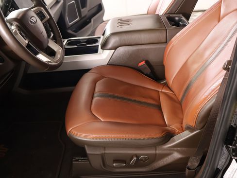 Used 2022 Ford F350 King Ranch w/ King Ranch Ultimate Package image 12