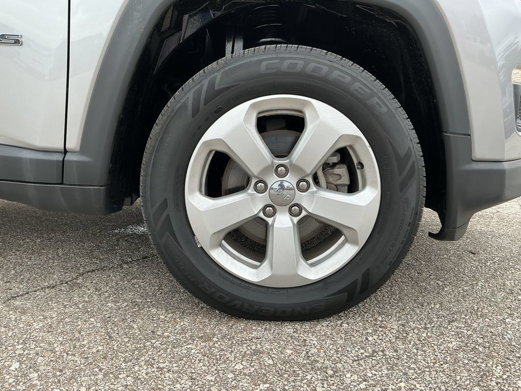 Used 2019 Jeep Compass Latitude AWD/4WD image 12