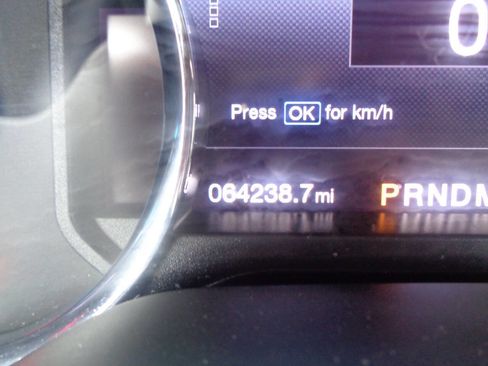 Used 2017 Ford F250 Lariat w/ Chrome Package image 80