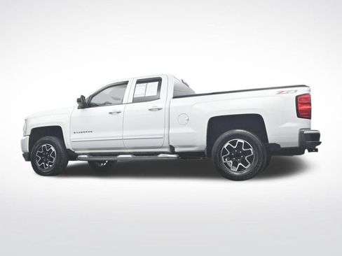 Used 2017 Chevrolet Silverado 1500 LT w/ All Star Edition AWD/4WD image 46