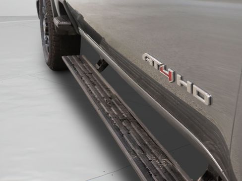 Used 2024 GMC Sierra 2500 AT4 w/ AT4 Premium Plus Package AWD/4WD image 31