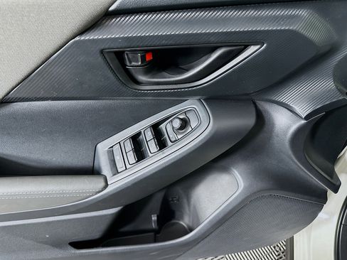 Used 2024 Subaru Crosstrek 2.0i Premium image 15