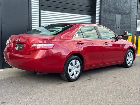 Used 2009 Toyota Camry LE image 10