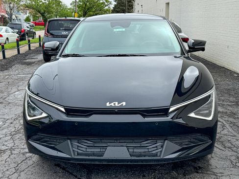 New 2025 Kia EV6 Light w/ Light LR Technology Package image 10