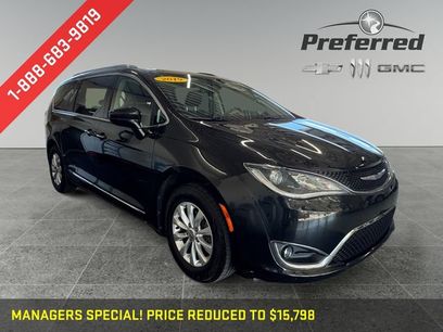 Used 2019 Chrysler Pacifica Touring-L