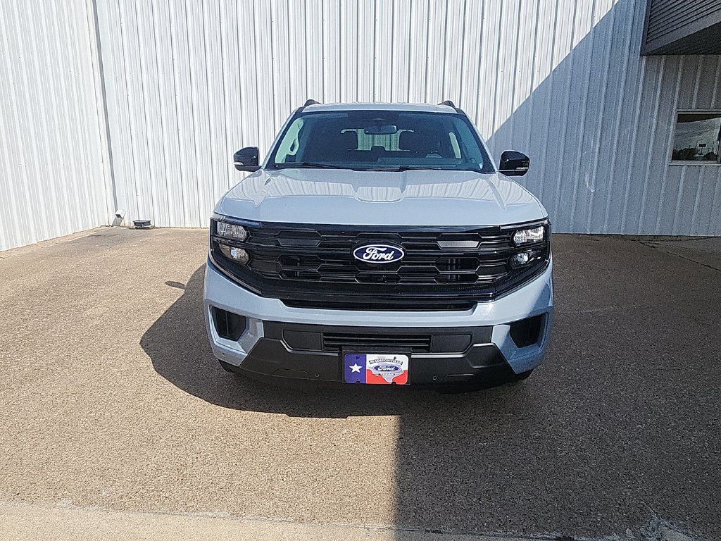 New 2027 Ford Expedition Active RWD image 3