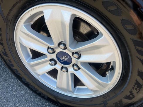 Used 2015 Ford F150 XL w/ Equipment Group 101A Mid AWD/4WD image 10