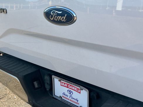 Used 2017 Ford F150 XLT w/ Equipment Group 302A Luxury image 33